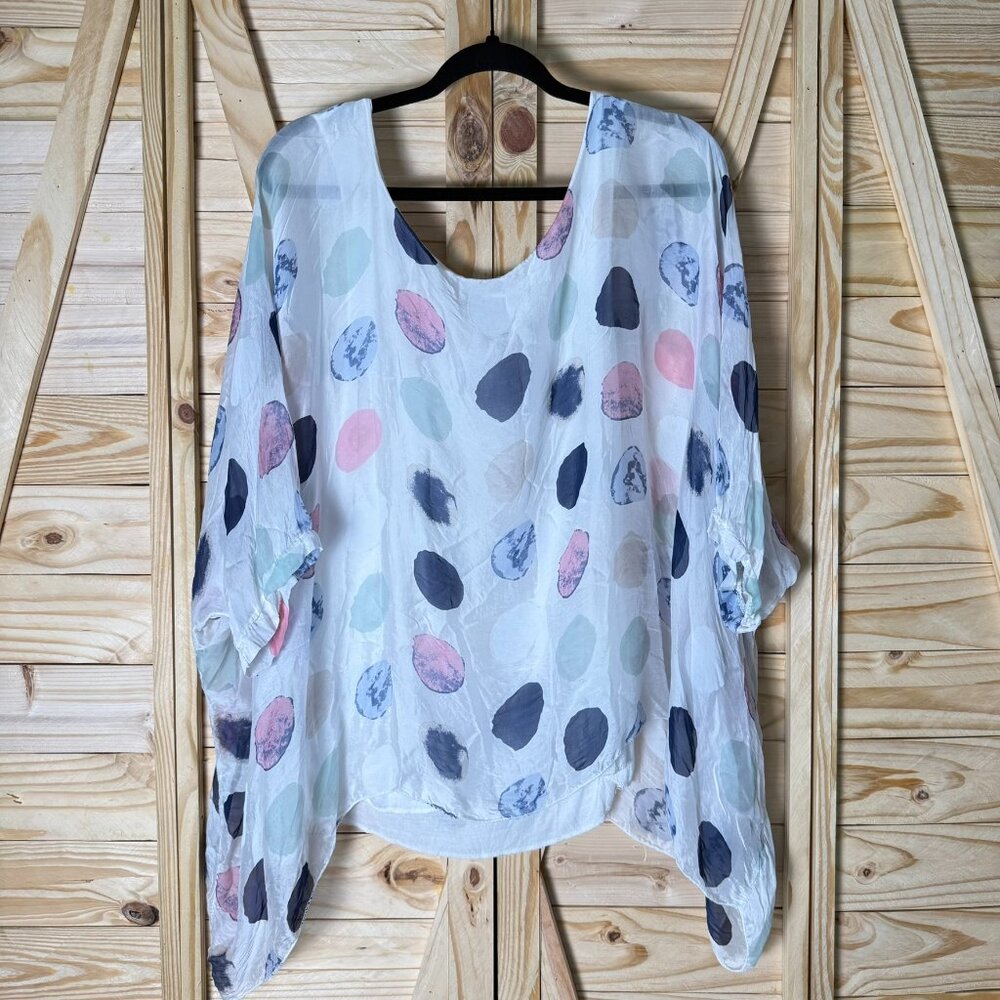 Extra Large Oversized, White, Lightweight, Top